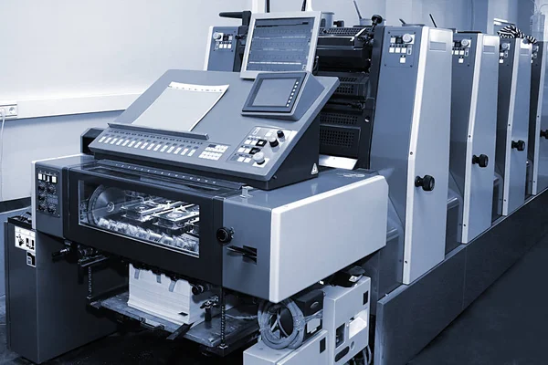 Polygraphic machine in a modern printing house — Stock Photo, Image