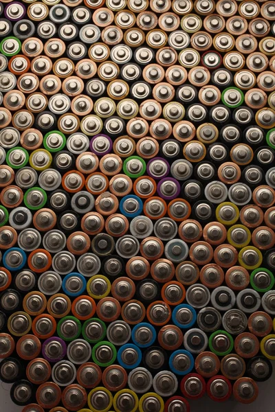 Wiele baterii i akumulatorów — Zdjęcie stockowe
