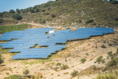 Dağ güneş panelleri