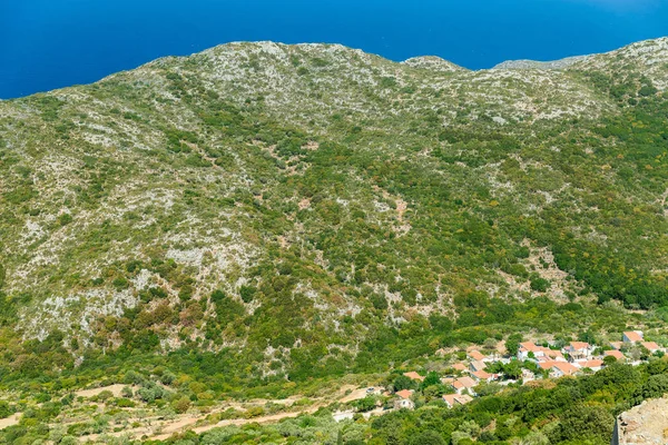 Krajobraz góry w pobliżu miasta Neapoli Vion — Zdjęcie stockowe