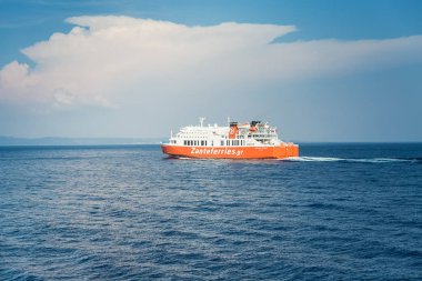 Zakynthos, Yunanistan - Eylül 2016: Ferry harbour yakınındaki