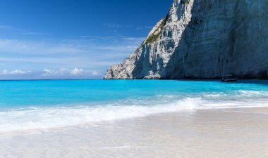 Blue Lagoon ve beyaz kum plaj