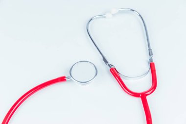 Kırmızı tıbbi phonendoscope