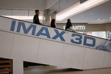 Astrahan Rusya: 26 Ekim 2016: IMAX 3d reklam yerel alışveriş merkezinde. Imax Kanadalı şirket IMAX corporation tarafından oluşturulan bir sinema filmi biçimidir