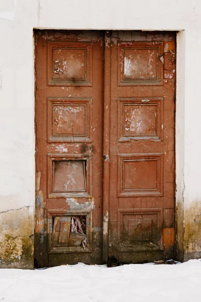 Porta de madeira marrom velho — Fotografia de Stock