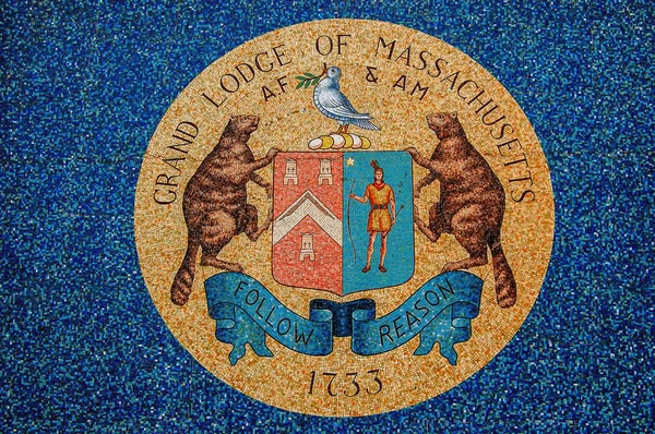 Boston, MA, USA 25 Jul. 2009: Emblem of Grand Lodge of Masons in Massachusetts — Stock Photo, Image