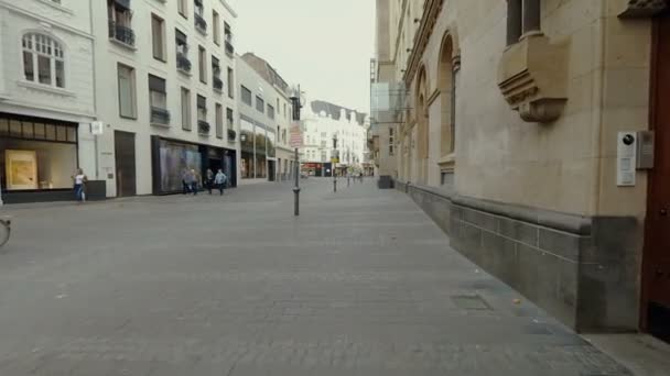 Bonn, Duitsland, 24 September 2017: de mening van de Pov straat In het centrum van Bonn — Stockvideo