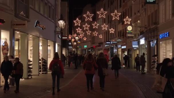 Бонн Германия, 23 ноября 2019 года: Рождественская ярмарка перед Рождеством — стоковое видео