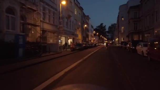 德国波恩，2019年11月30日：Pov Riding streets of Bonn Germany hyperlapse hyperlapse clip — 图库视频影像