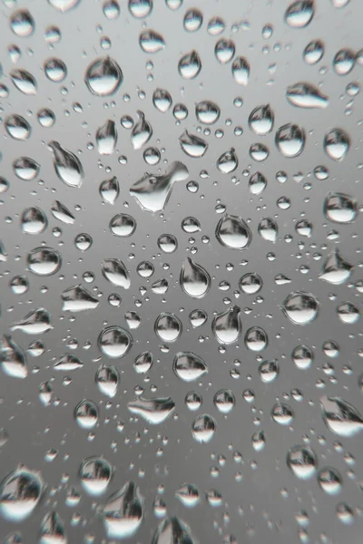 Gotas de lluvia en la ventana — Foto de Stock