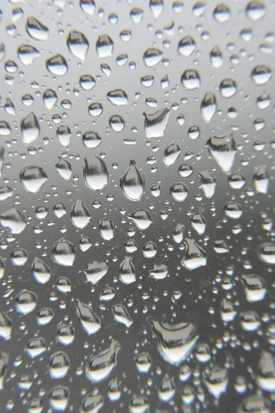 Regentropfen am Fenster — Stockfoto