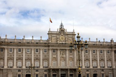 Madrid Kraliyet Sarayı