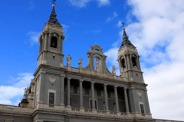 Katedrála Almudena, madrid — Stock fotografie