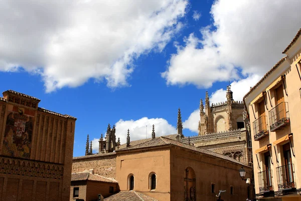 Stare budynki z Toledo — Zdjęcie stockowe