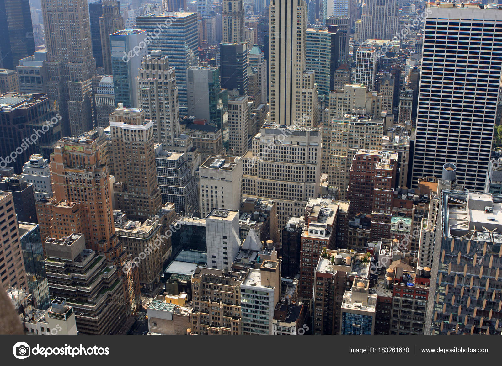 ニューヨーク アメリカ岩建物の上からの眺め \u2014 ストック写真