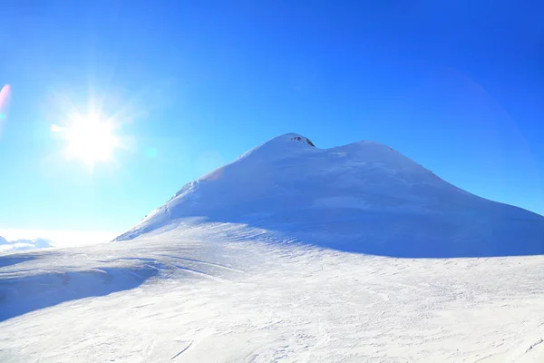 Witte stilte en zon — Stockfoto