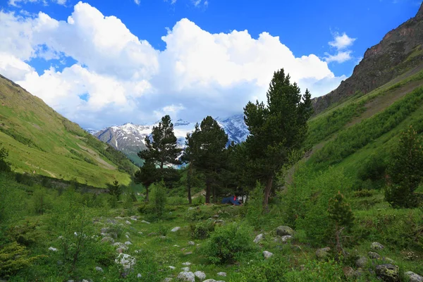 Hoge berglandschap — Stockfoto