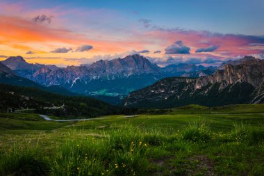 Dolomites Alps.Italy gün batımında