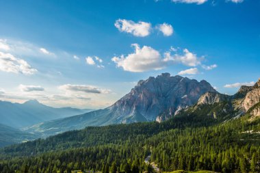 Dolomites alps. İtalya