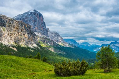 Dolomites alps. İtalya.