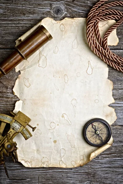 Compass,sextant and spyglass on the timber — Stock Photo, Image