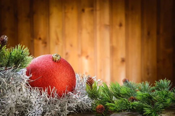 Tanne und Kugelweihnacht — Stockfoto