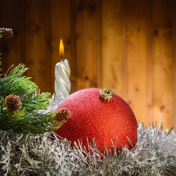 Jodła drzewo i piłka mary christmas Zdjęcia Stockowe bez tantiem