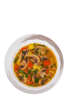 pirinç ve sebze ile mantar çorbası. Üstten Görünüm. beyaz izole