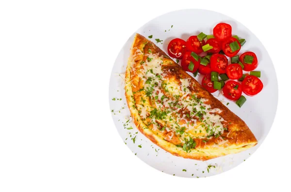 Omelette with cheese and salad in a plate. top view. isolated on white — Stock Photo, Image