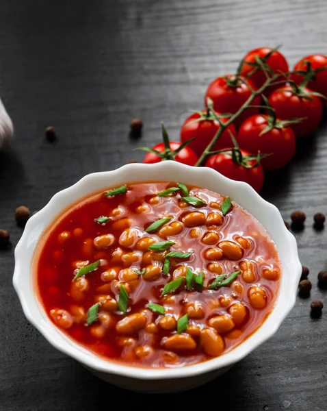 White Beans Tomato Sauce White Bowl Dark Wooden Background — Stock Photo, Image