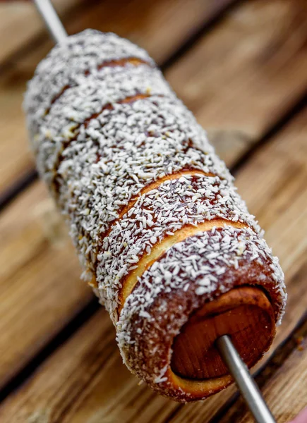 Trdelnik Traditional Czech Hot Sweet Pastry Food Outdoors — Stock Photo, Image