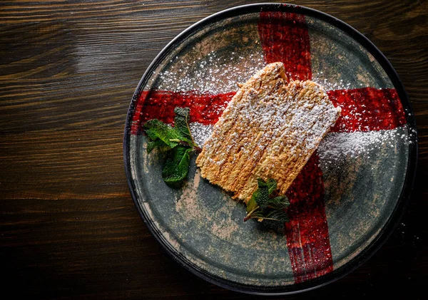 Slice Layered Honey Cake Plate Wooden Table — Stock Photo, Image