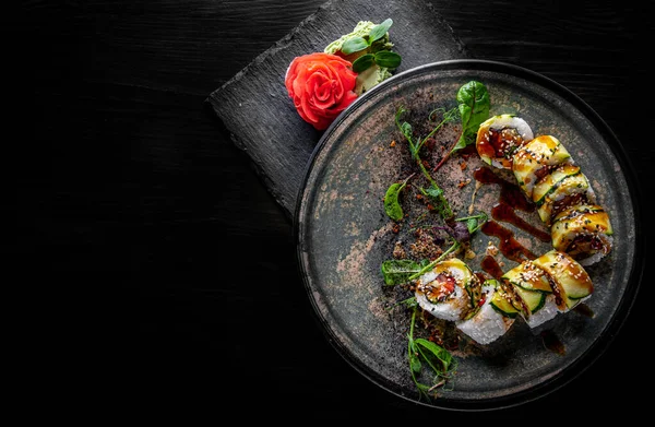 Sushi Roll Plate Black Wooden Table Background — Stock Photo, Image