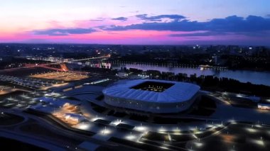 Akşam Rostov Stadyumu 'nun hava manzarası. Güzel gün batımı. Şehir görünümü