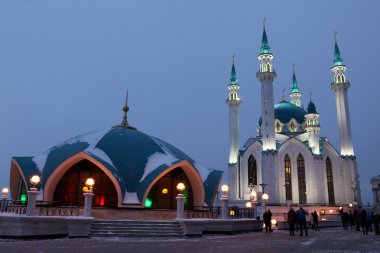 Kazan k kul Şerif (Qolsherif, Kol Sharif, Qol Şerif) Camii