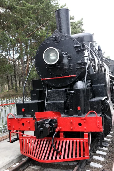 Tren de estilo antiguo en ferrocarril — Foto de Stock