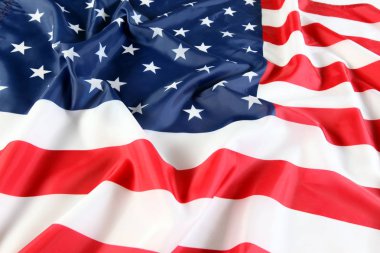 Amerikan bayrağına yaklaş.