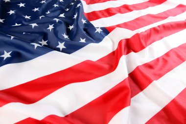 Amerikan bayrağına yaklaş.