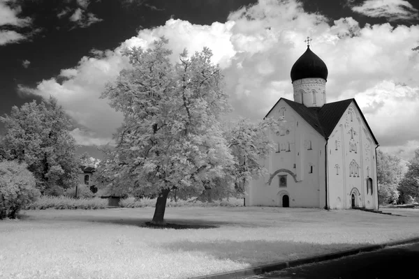 The Old ortodox church in The  Great (Veliky) Novgorod, Russia — Stock Photo, Image