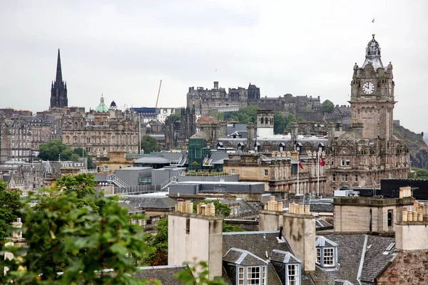 Édimbourg de Calton Hill y compris le château d'Édimbourg et Scott — Photo