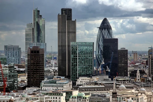 Os arranha-céus do distrito financeiro de Londres, Reino Unido Imagens Royalty-Free