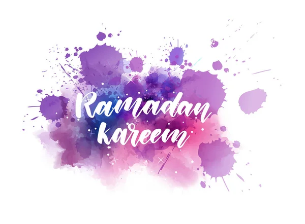 拉马丹 卡列姆 Ramadan Kareem 穆斯林节日 手写的现代书法字体 用抽象画的水花 假日概念 — 图库矢量图片