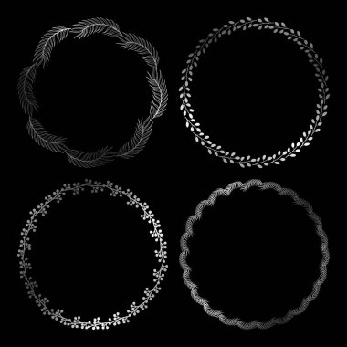 Gümüş sevimli yuvarlak çerçeve. Vektör çelenk otlar ve yaprakları ile.