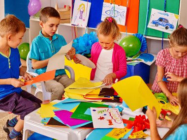 Çocuk yapmak genel projenin kağıt dışında bir şey yapıyoruz.