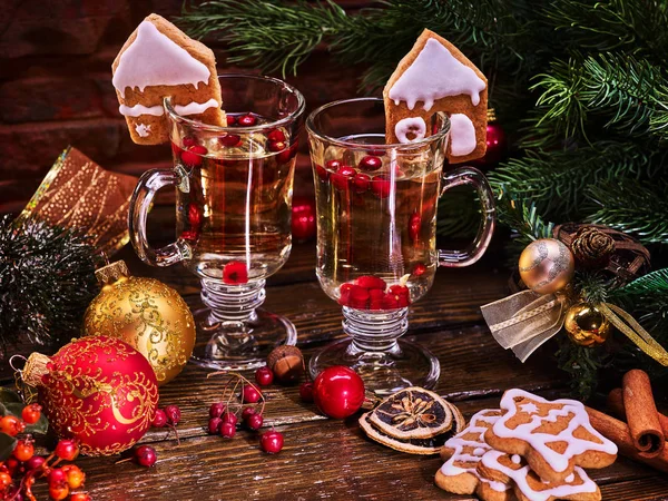 Kerst Stilleven met paar mok hete drank. — Stockfoto
