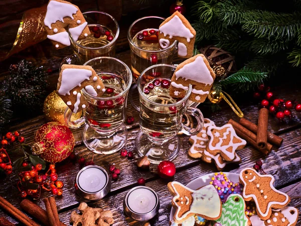 Still life with Christmas cookies punch, bovenaanzicht. — Stockfoto