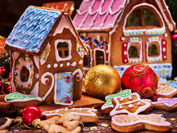 Small gingerbread house closeup.