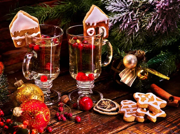 Christmas cider cocktail from mulled wine decoration house biscuit. — Stock Photo, Image