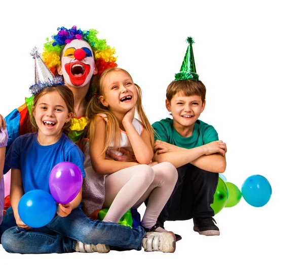 Doğum günü çocuk palyaço çocuklarla oynarken. Çocuk tatil balonlar kutlama. — Stok fotoğraf