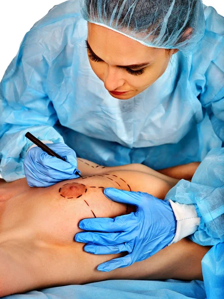 Kadın çıplak vücut parçası. Meme implantları ve plastik cerrahi.